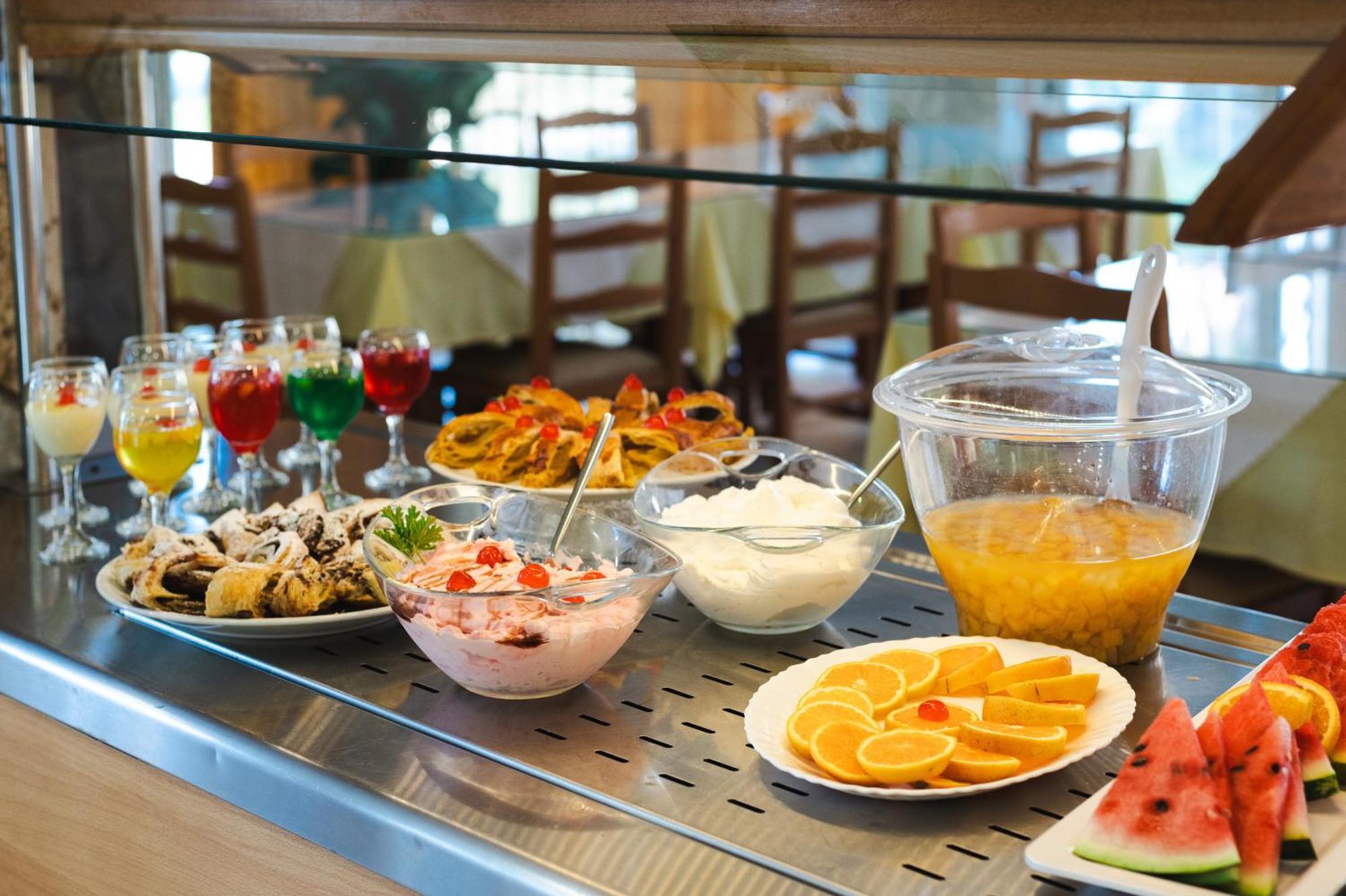 Village Inn Studios & Family Apartments Laganas Ngoại thất bức ảnh