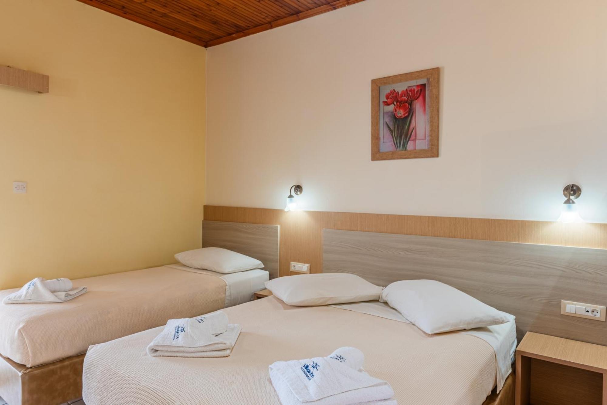 Village Inn Studios & Family Apartments Laganas Ngoại thất bức ảnh