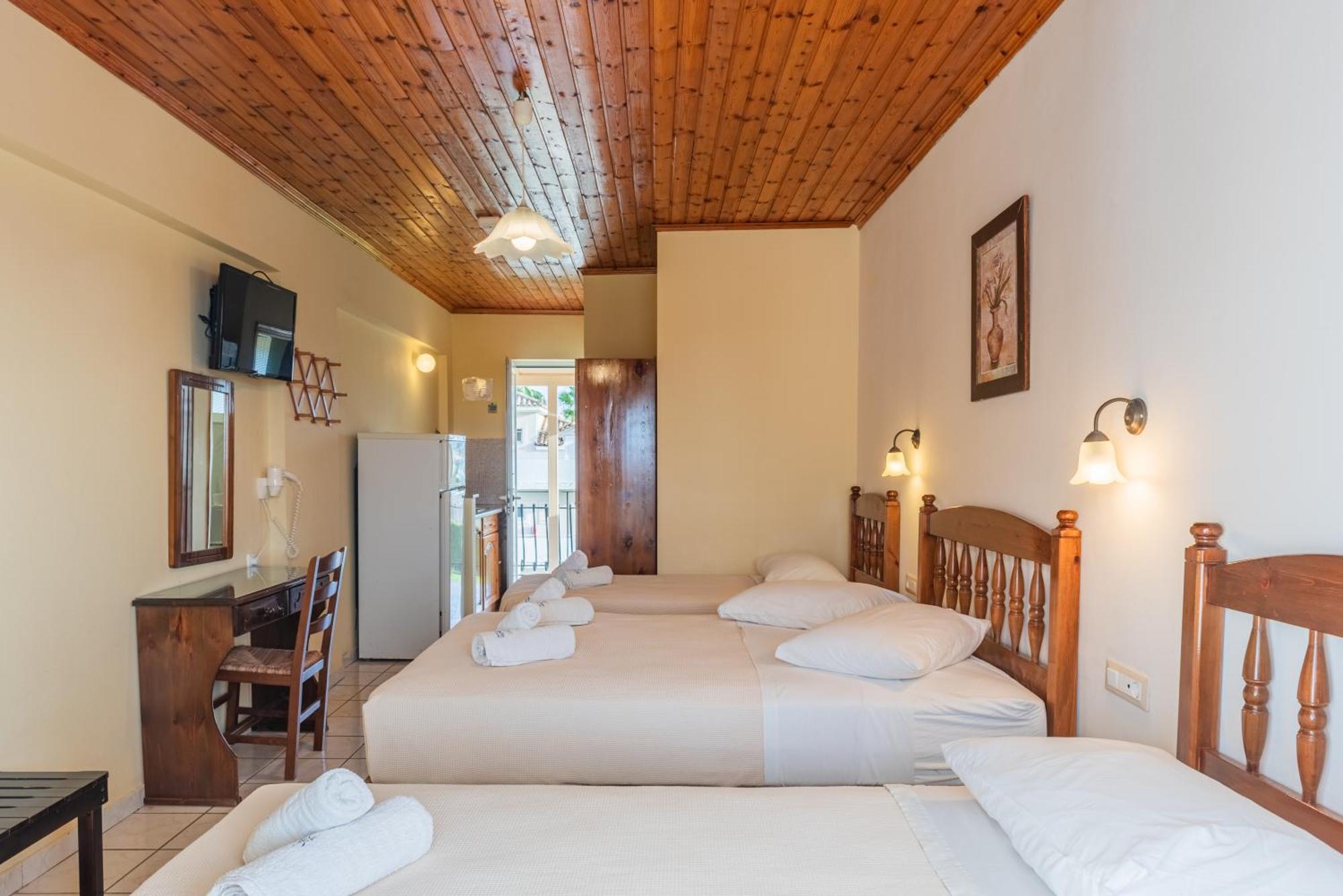 Village Inn Studios & Family Apartments Laganas Ngoại thất bức ảnh